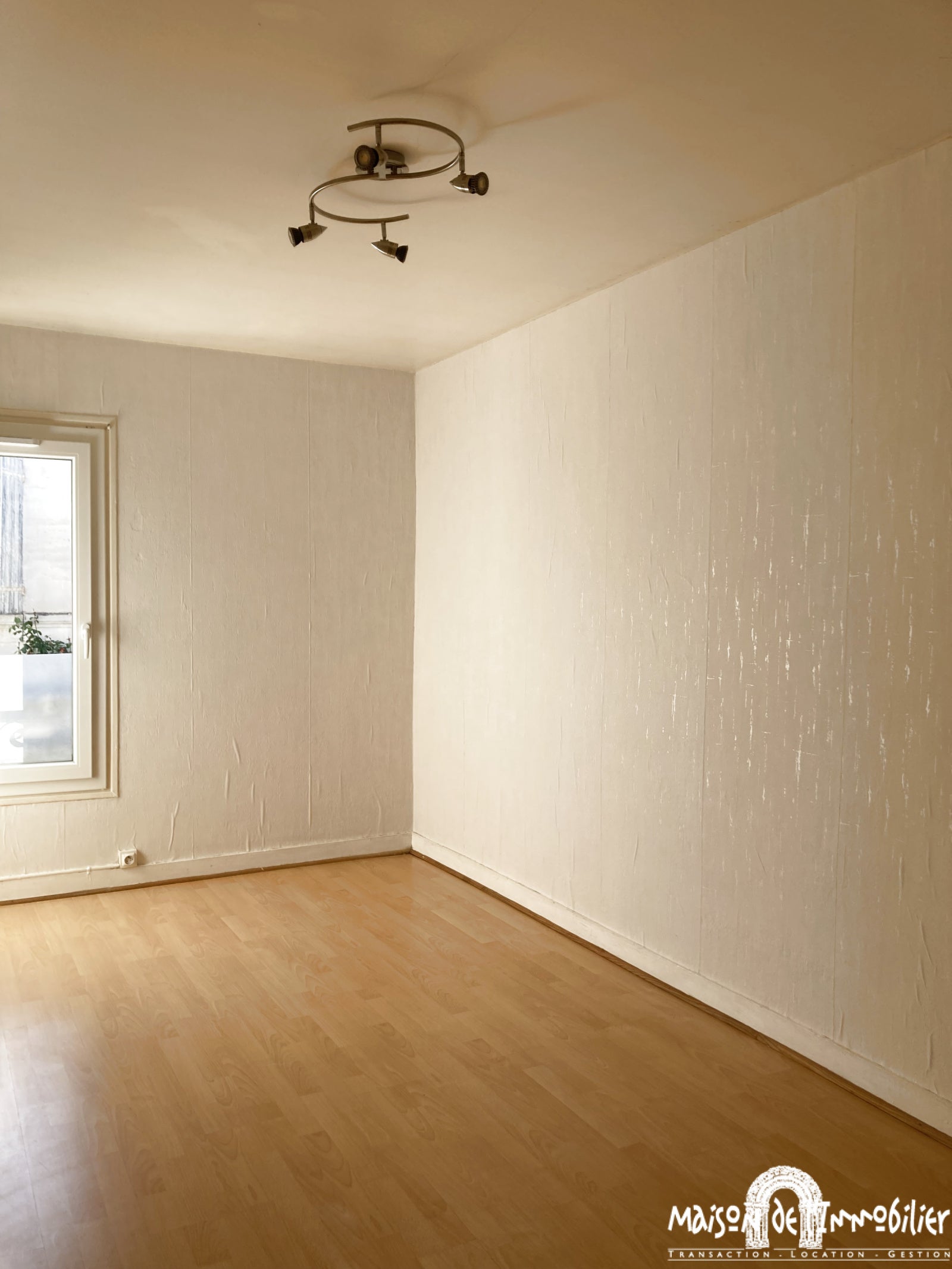 Appartement Place François 1er à Cognac