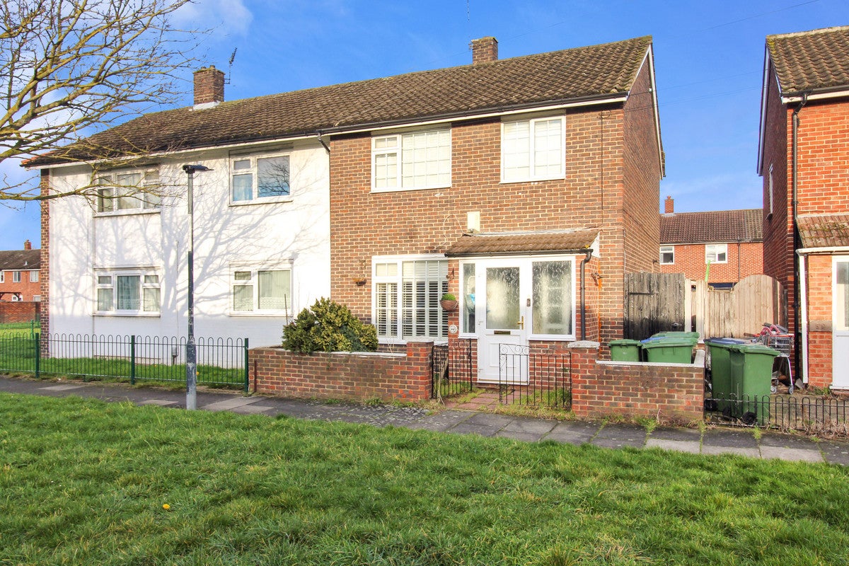 House Luffield Road in Greater London
