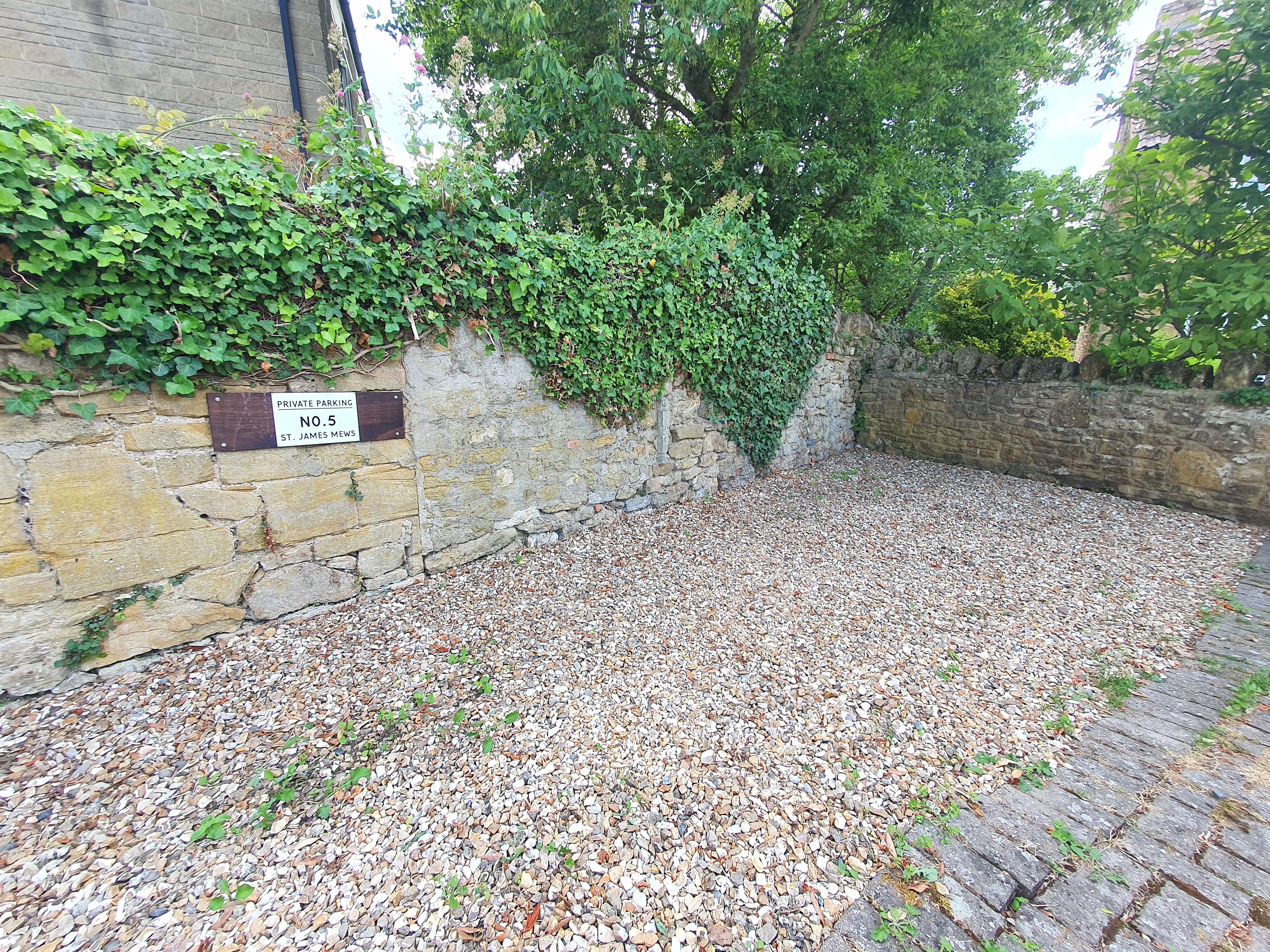 House St James Mews in South Petherton