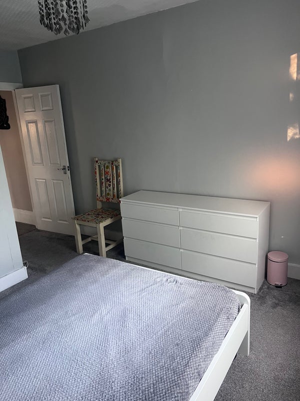 Room Arngask Road in Greater London