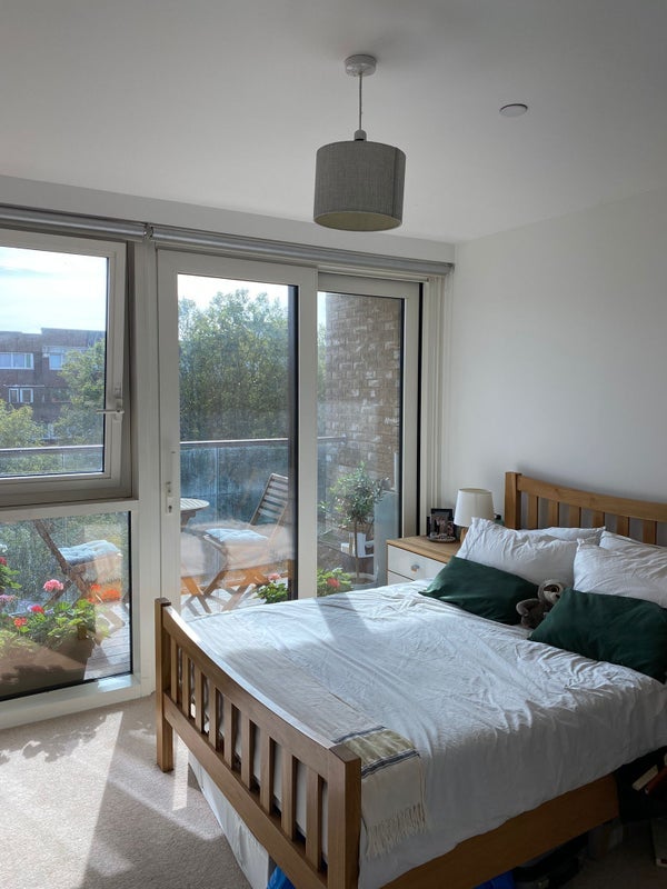 Room Bailey Street in Greater London