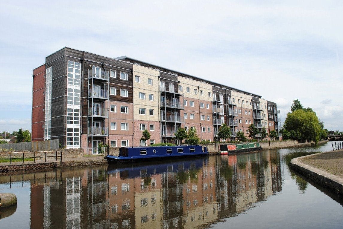 Flat Heritage Way in Wigan