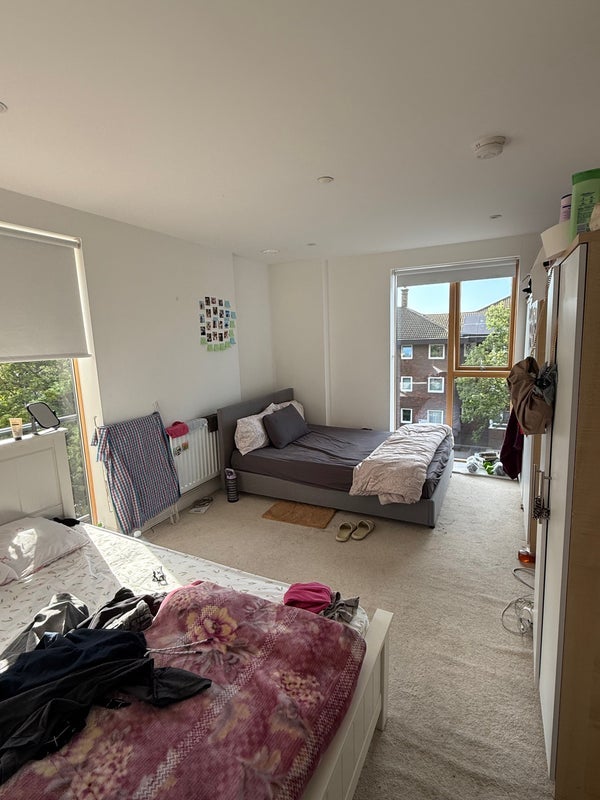 Room Wellington Street in Greater London