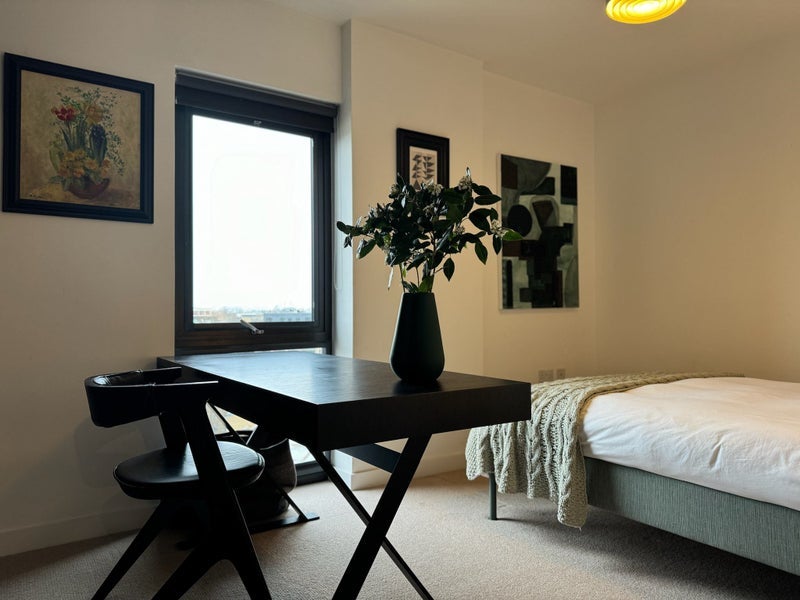 Room Stainsby Road in Greater London