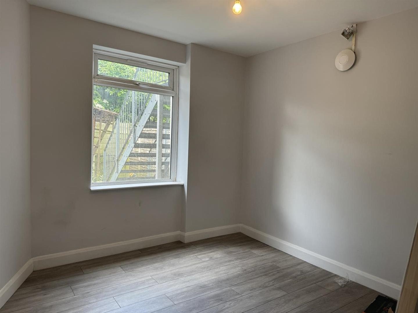 Flat Holmleigh Avenue in Dartford