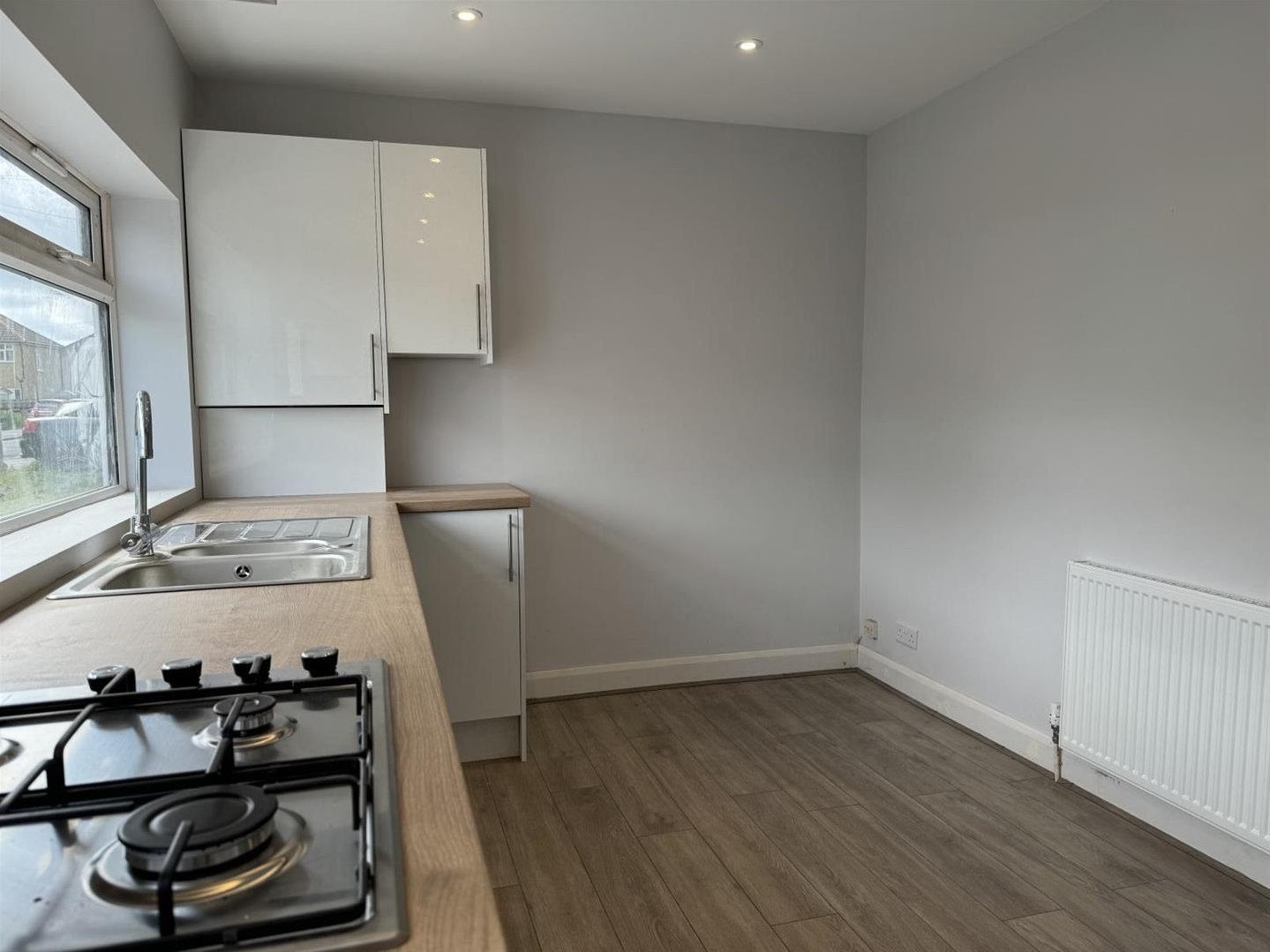 Flat Holmleigh Avenue in Dartford
