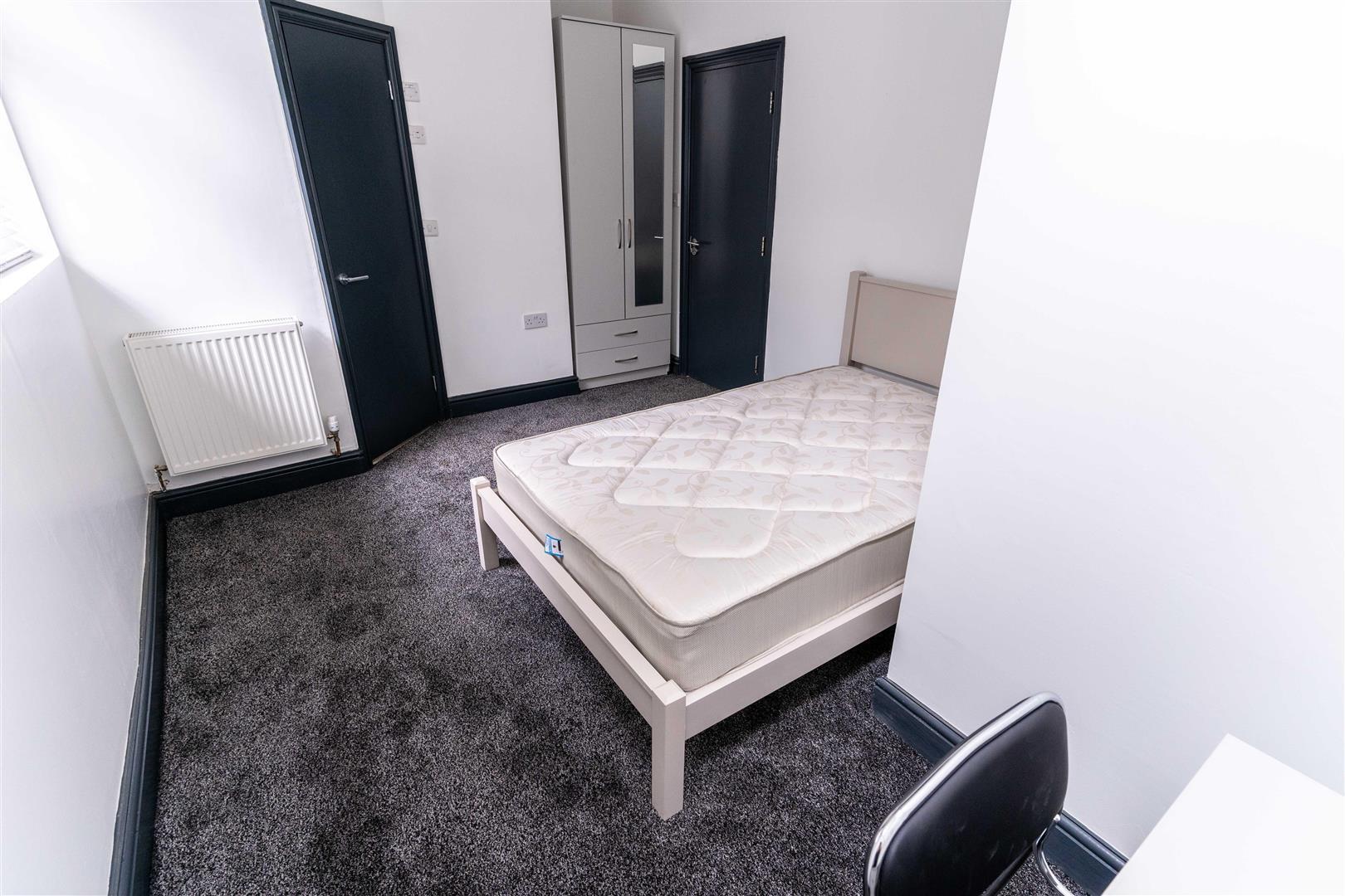 Flat Bournbrook Road in Birmingham