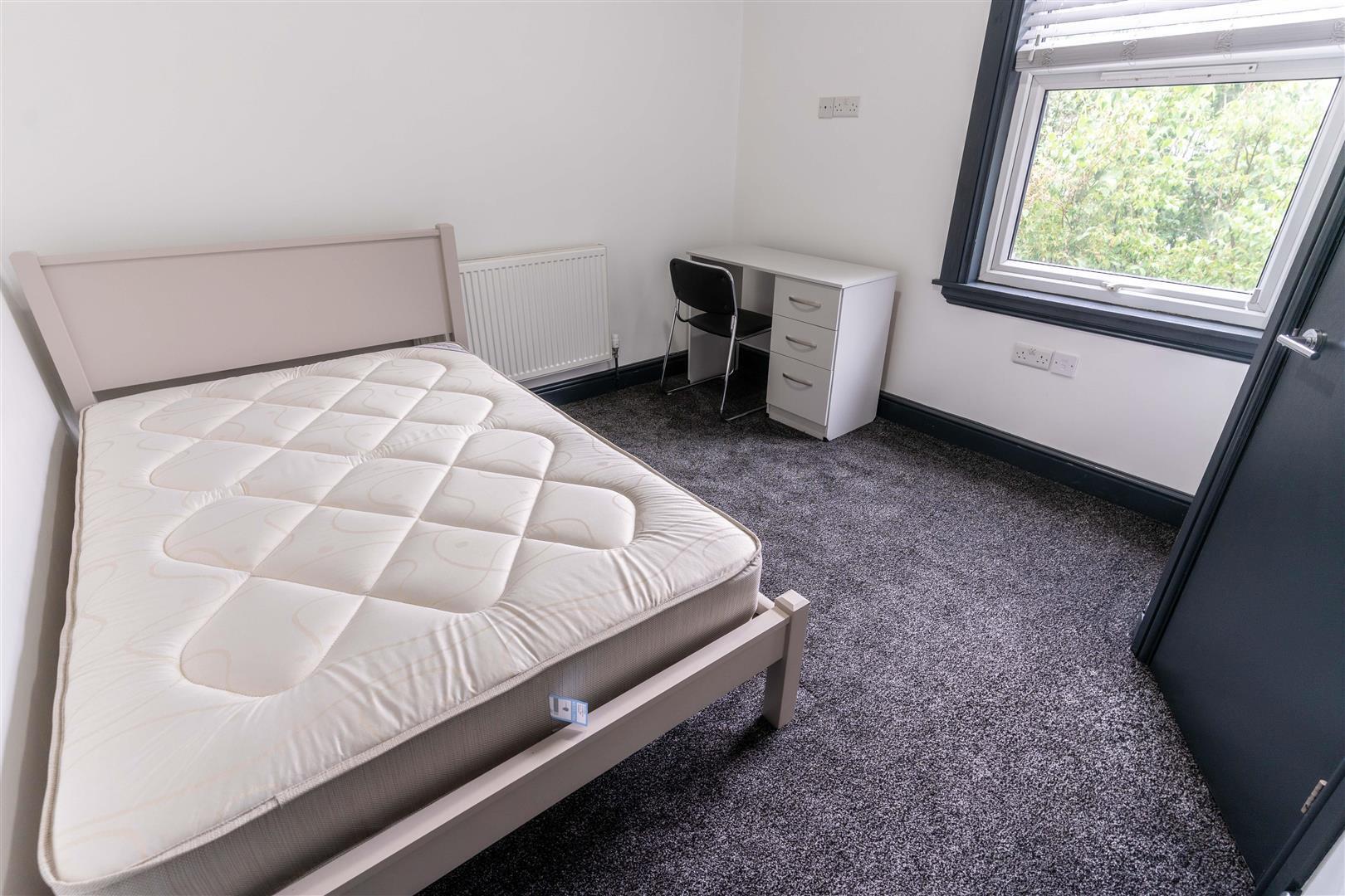 Flat Bournbrook Road in Birmingham
