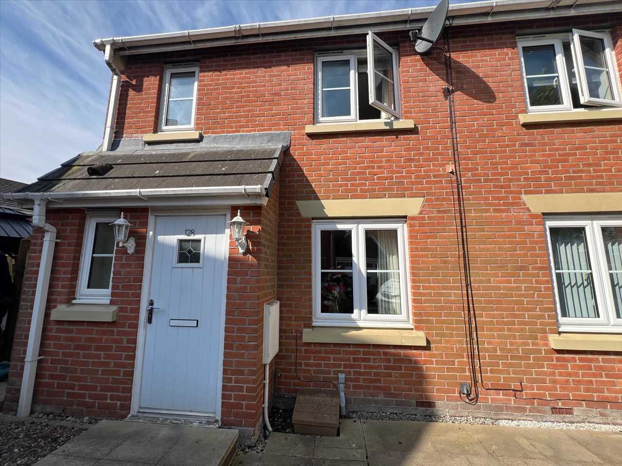House Main Street in Keevil