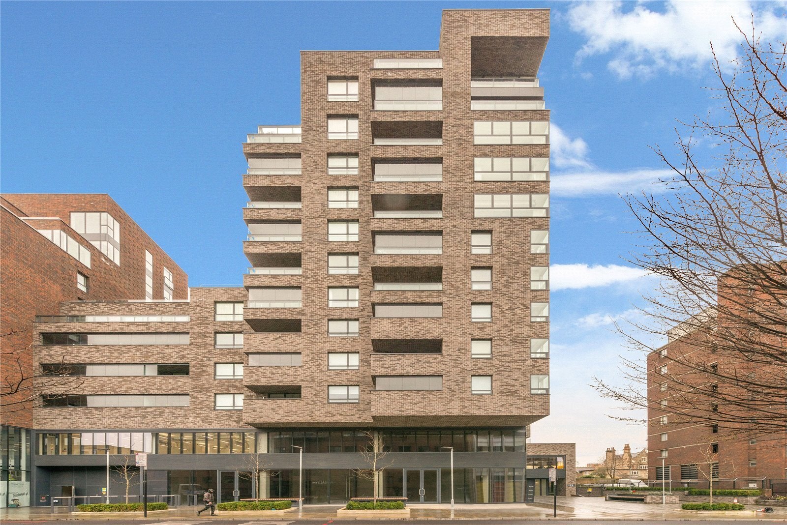 Flat Upper Richmond Road in Greater London