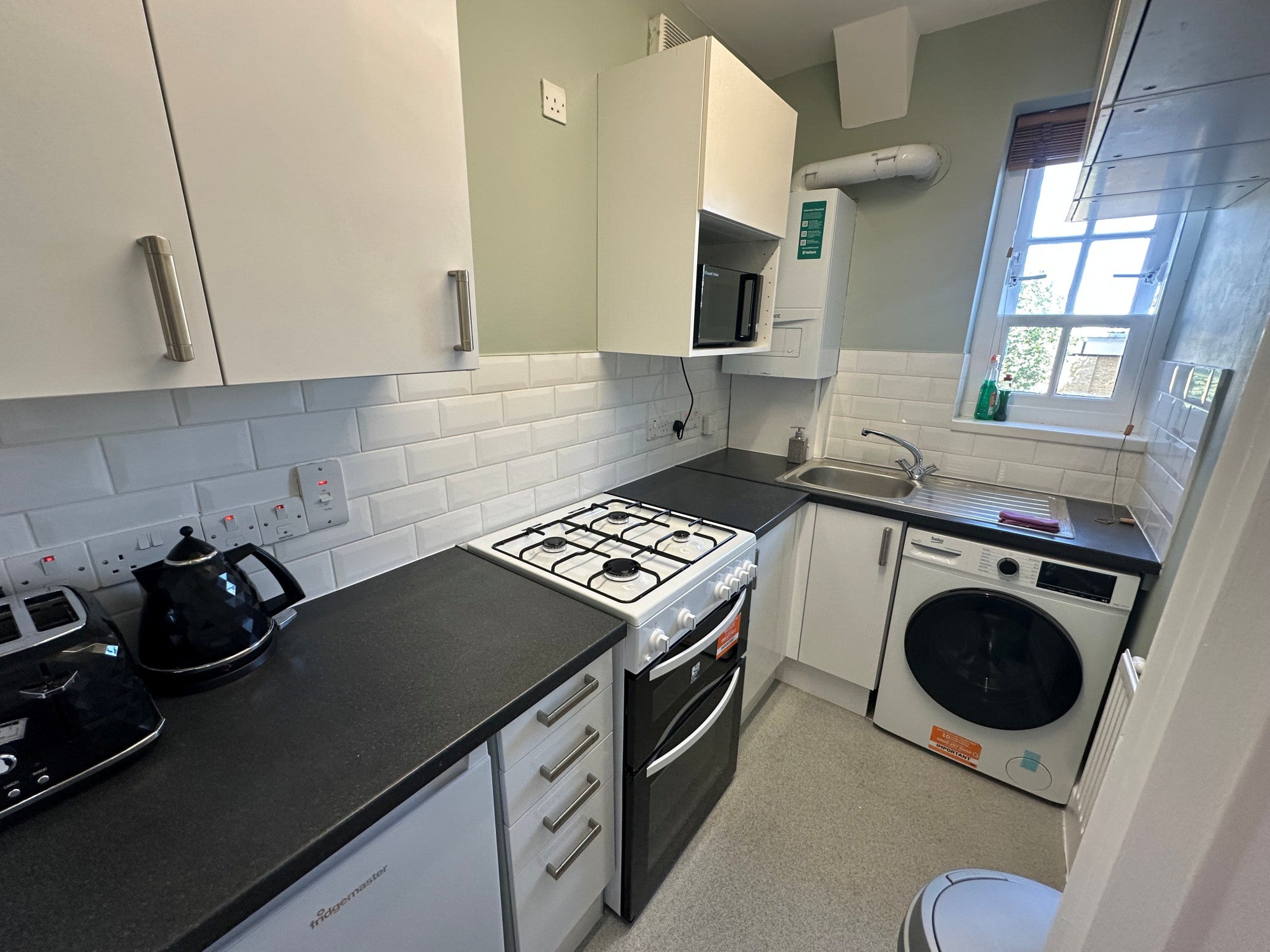 Flat Eversholt Street in Greater London