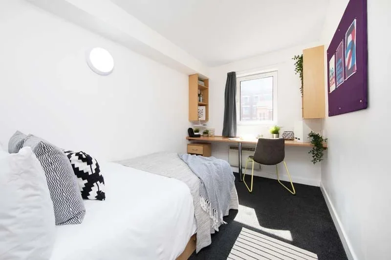 Room Hatton Garden in Liverpool