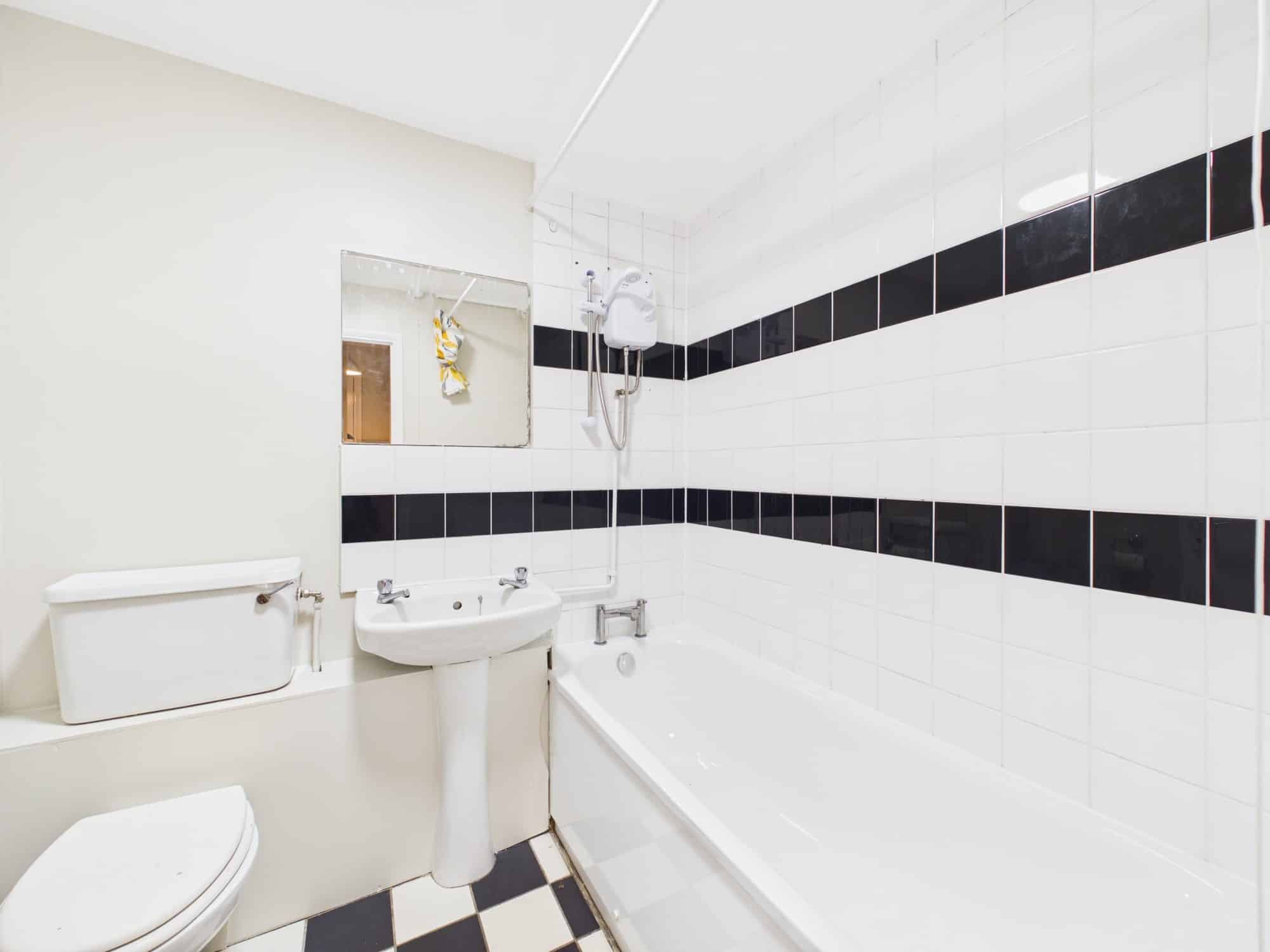 Flat Henry Doulton Drive in Greater London