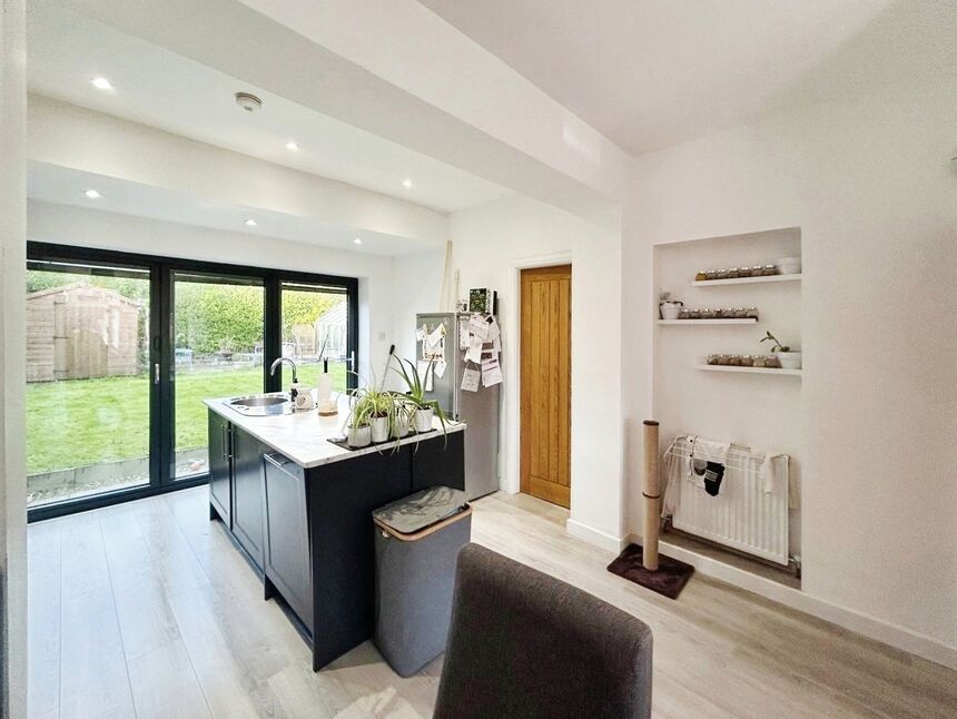 Flat Beeston Grove in Bramhall