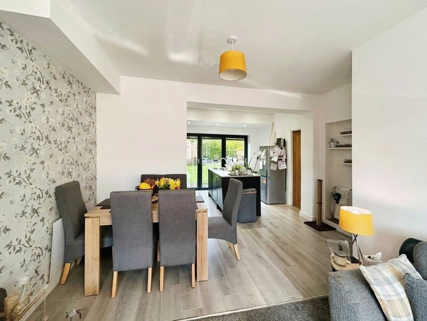 Flat Beeston Grove in Bramhall