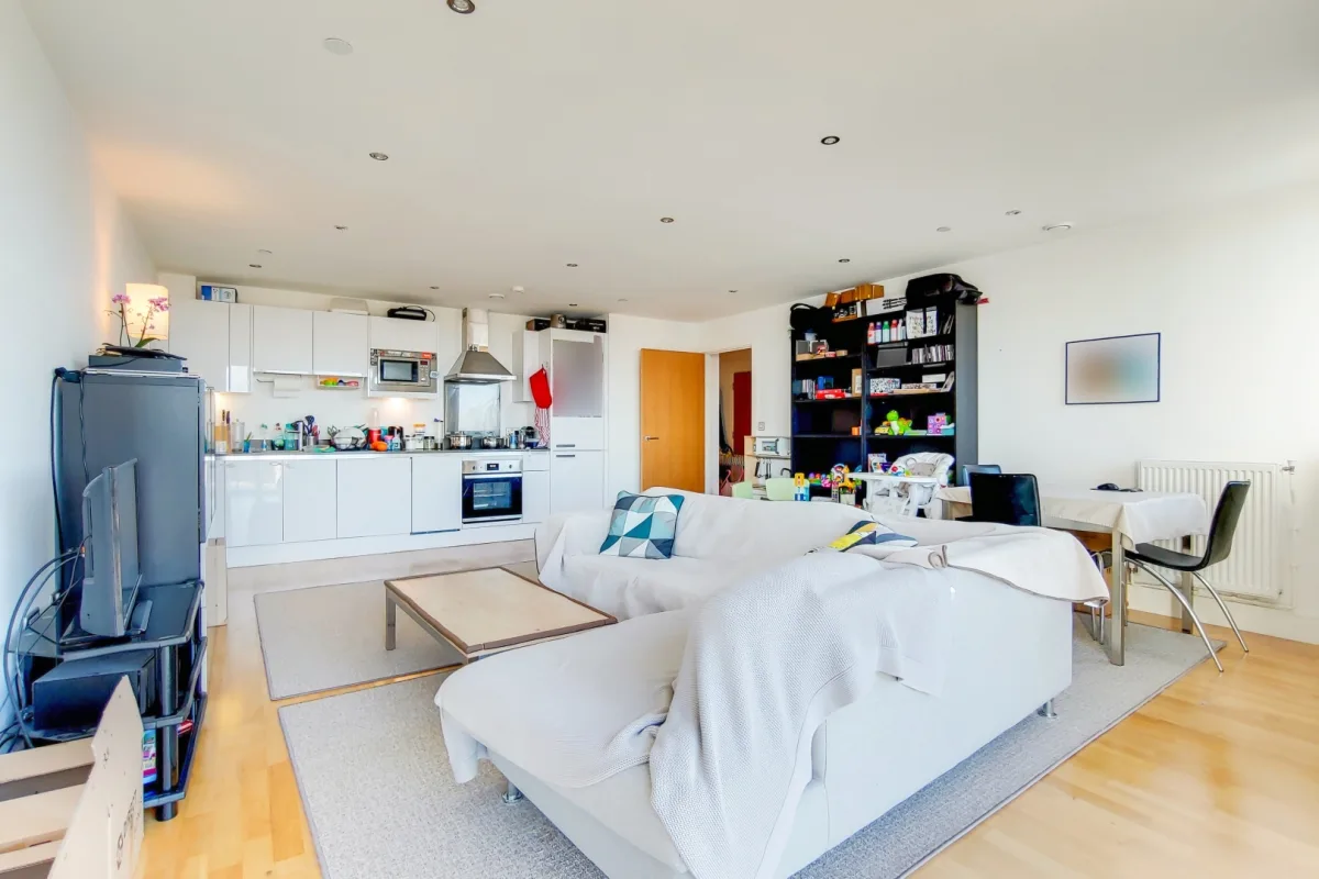 Flat Dreadnought Walk in Greater London