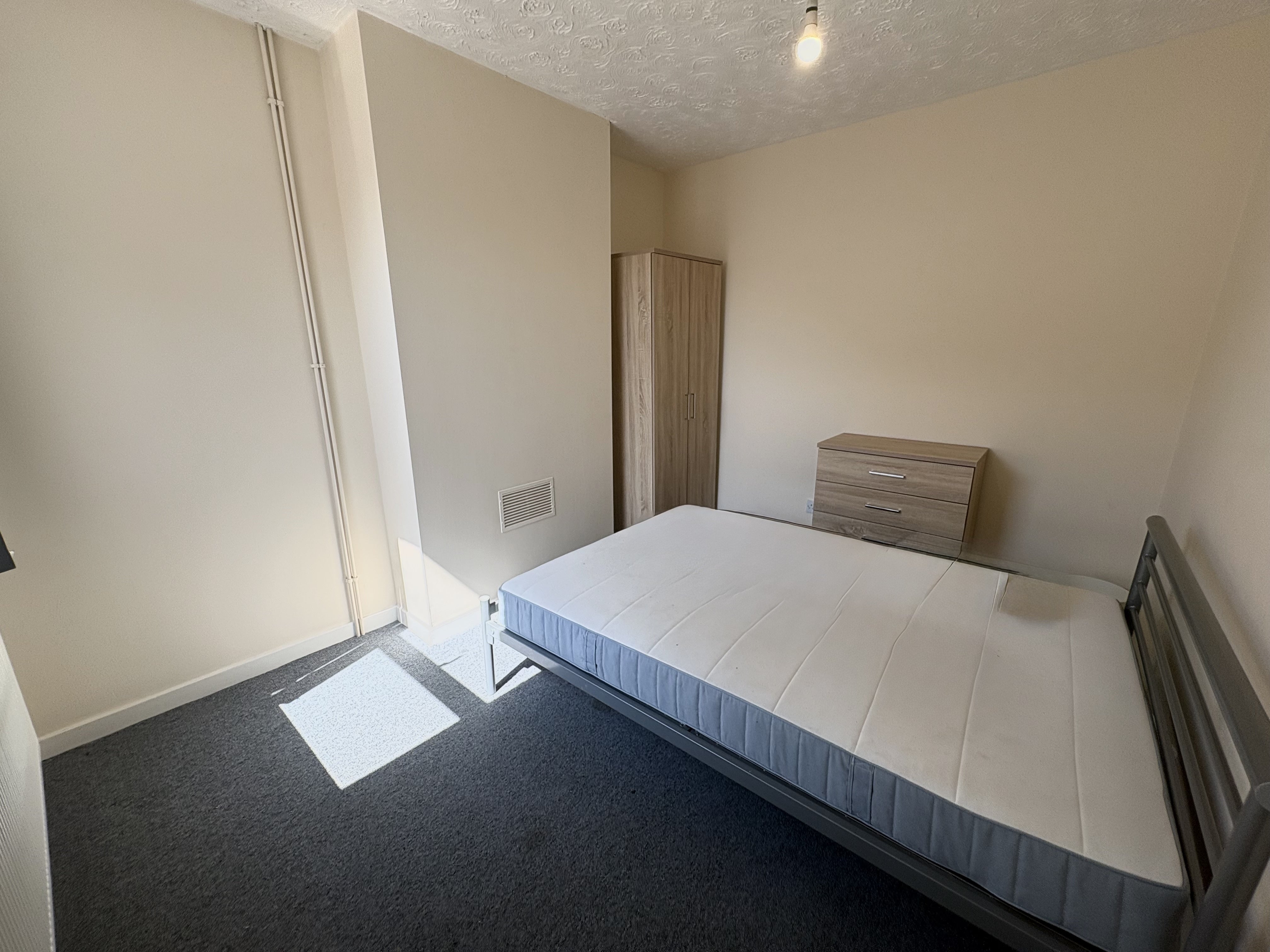 Room Raleigh Road in Bristol