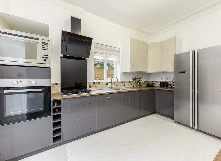 House Cassland Road in Greater London