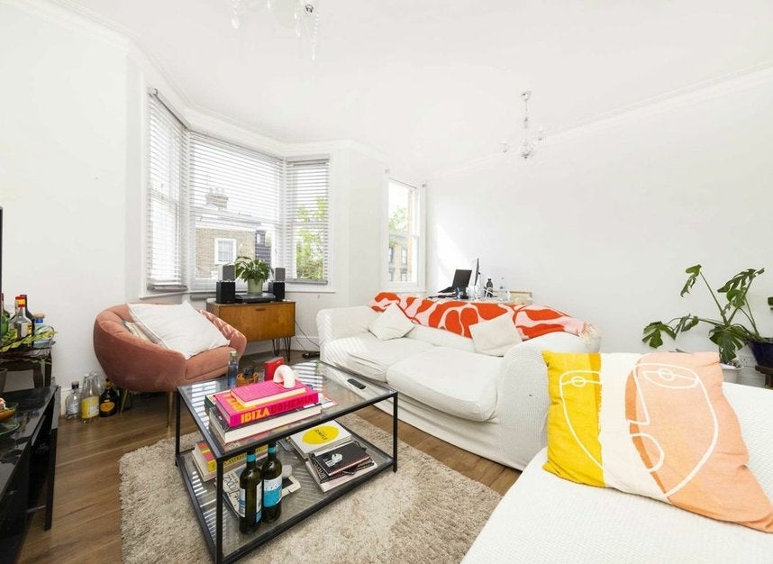 House Cassland Road in Greater London