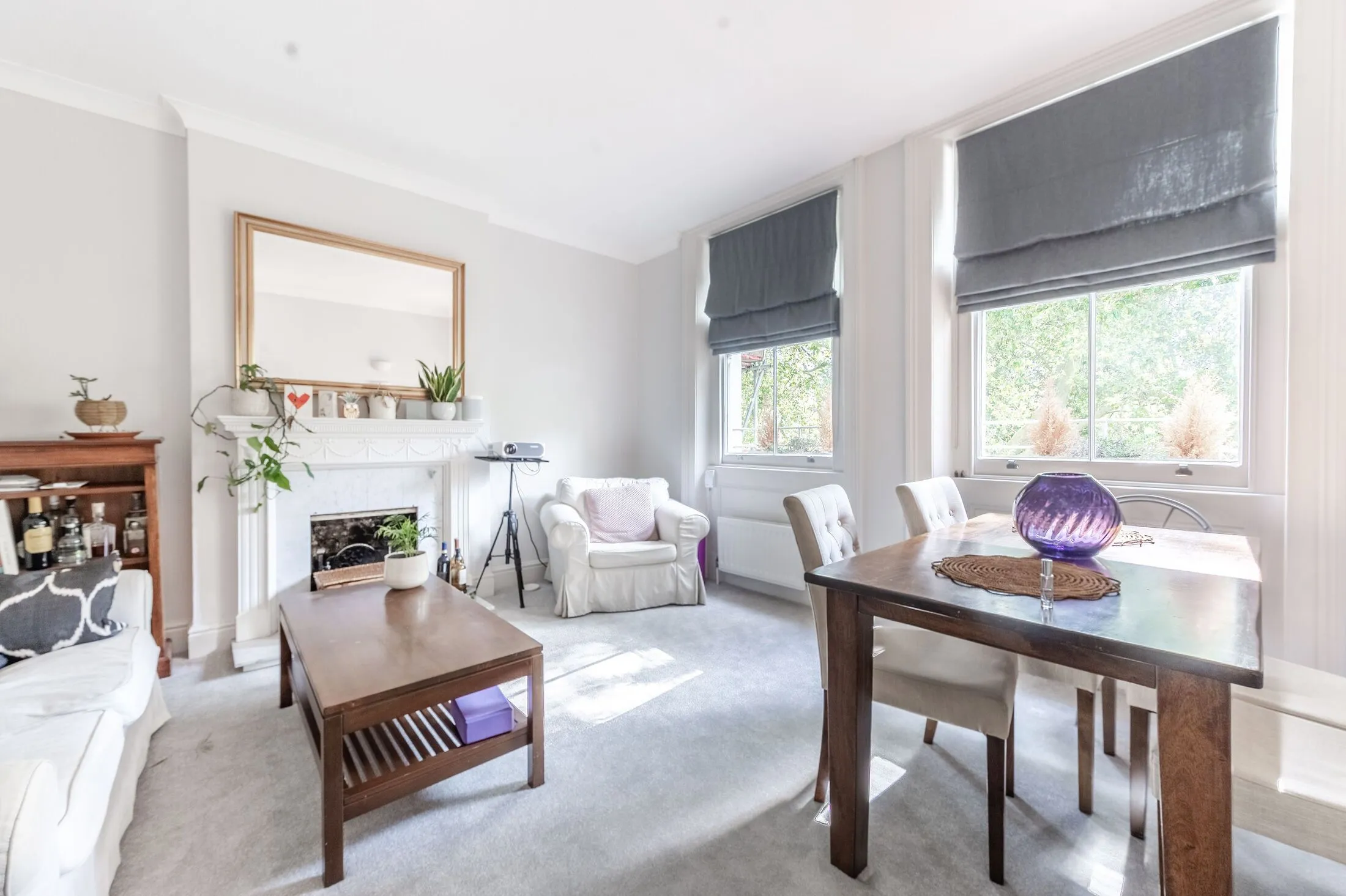 Flat Cornwall Gardens in Greater London
