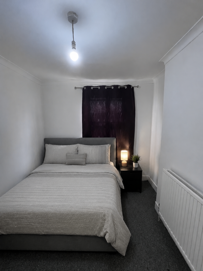 Flat Melford Road in Greater London