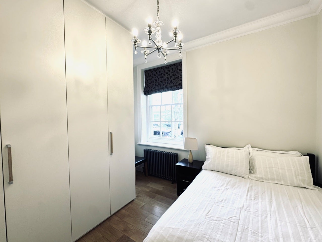 Flat Sheffield Terrace in Greater London