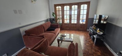Room Astra Close in London