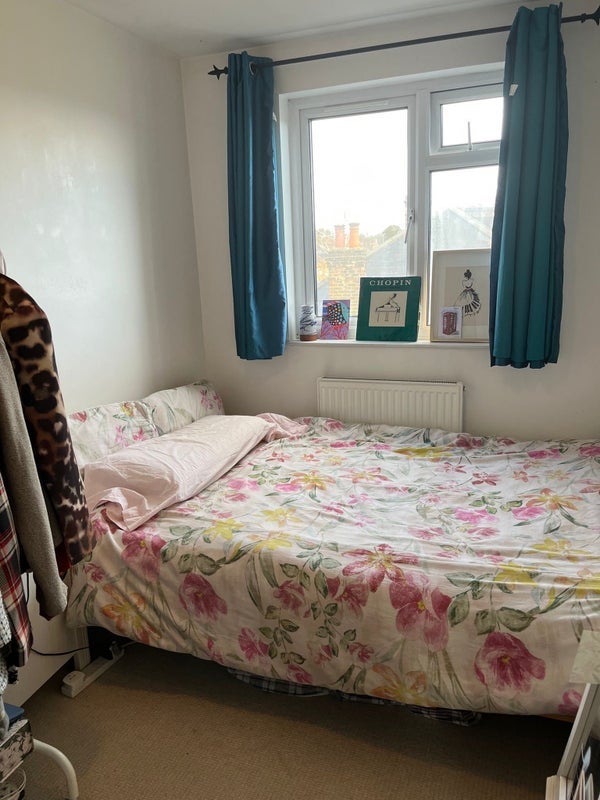 Room Northcroft Road in Greater London