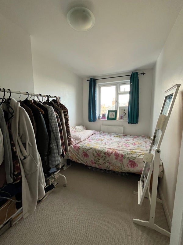 Room Northcroft Road in Greater London