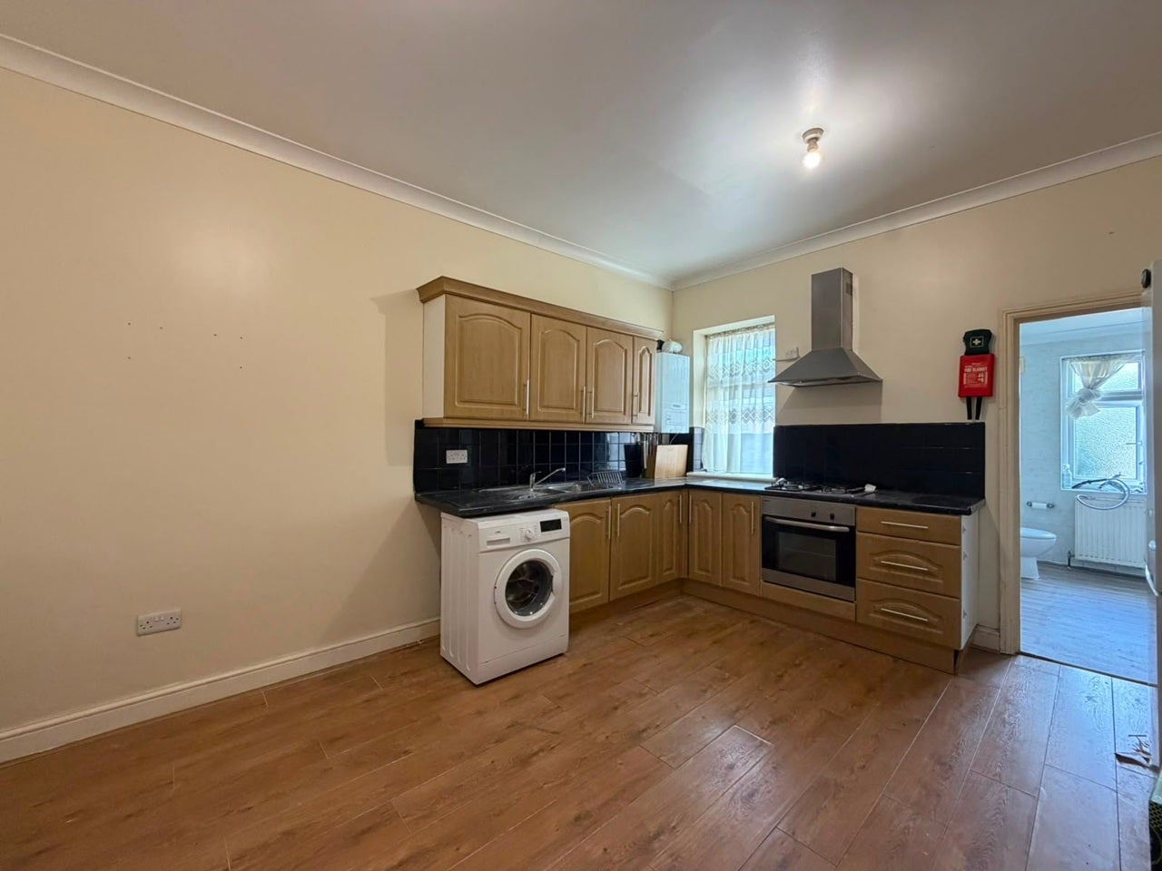Flat Wellwood Road in Greater London