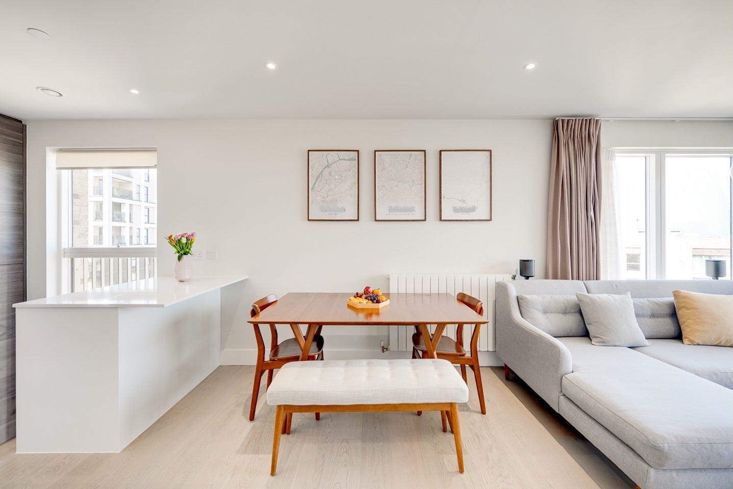 Flat Henley Cross in Greater London