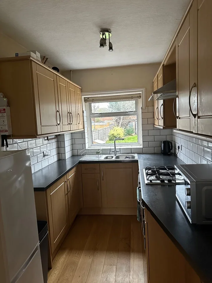 Room Pooley Green Road in Borough of Runnymede