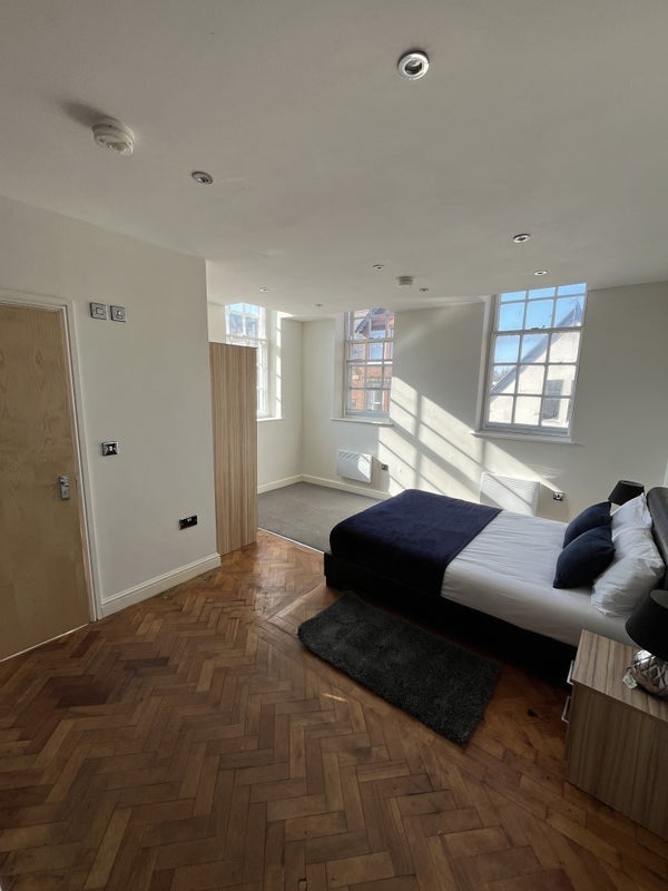 Flat Exchange Street in Bassetlaw