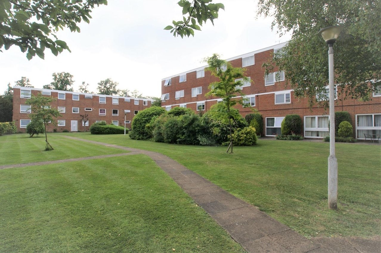 Flat Rodwell Road in London