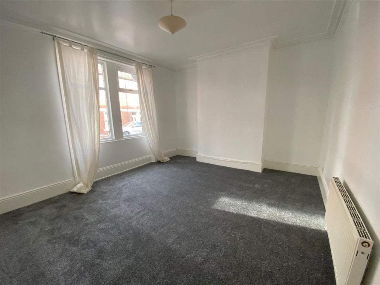 Flat Hillfield Street in Gateshead