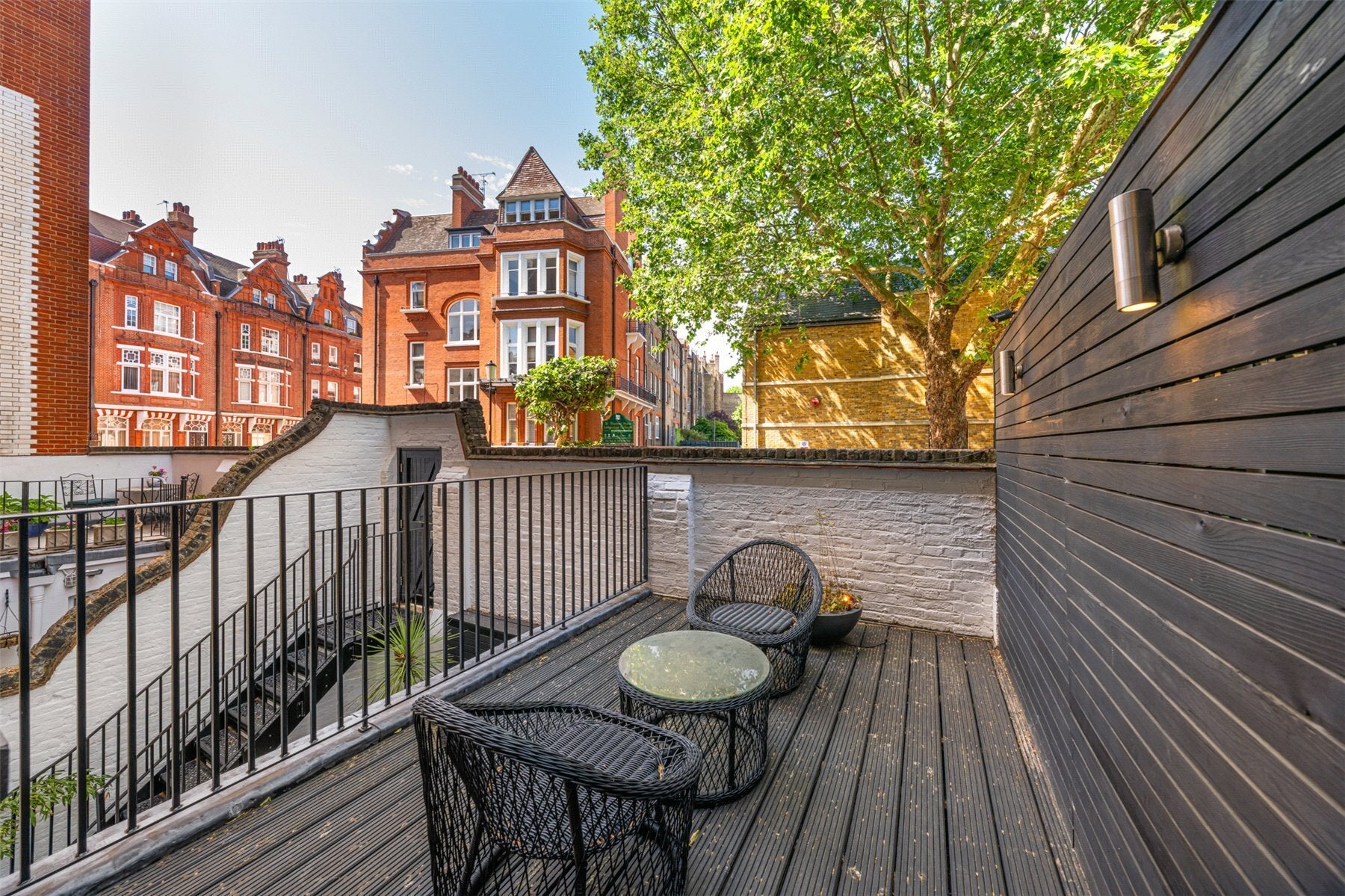Flat Cadogan Gardens in Greater London