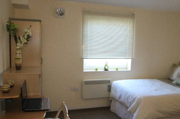 Flat Gibbon Lane in Plymouth