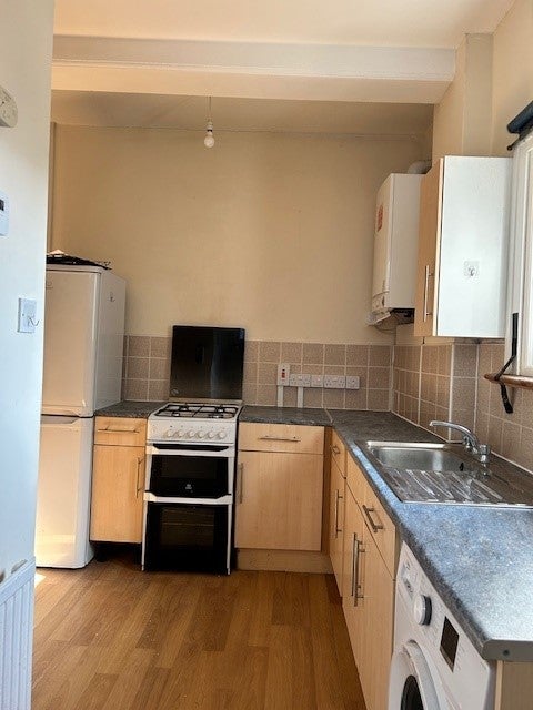 Flat Kingsland Road in Greater London