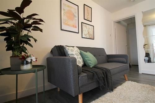 Flat Willesden Lane in Greater London