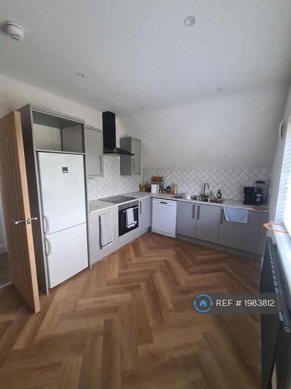 Flat Wrington Road in Bristol