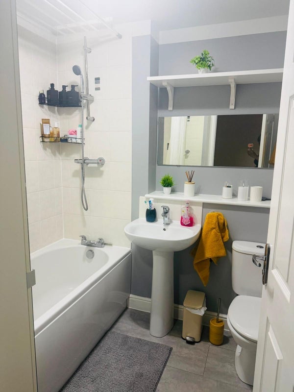 Room Oaklands Place in Leeds