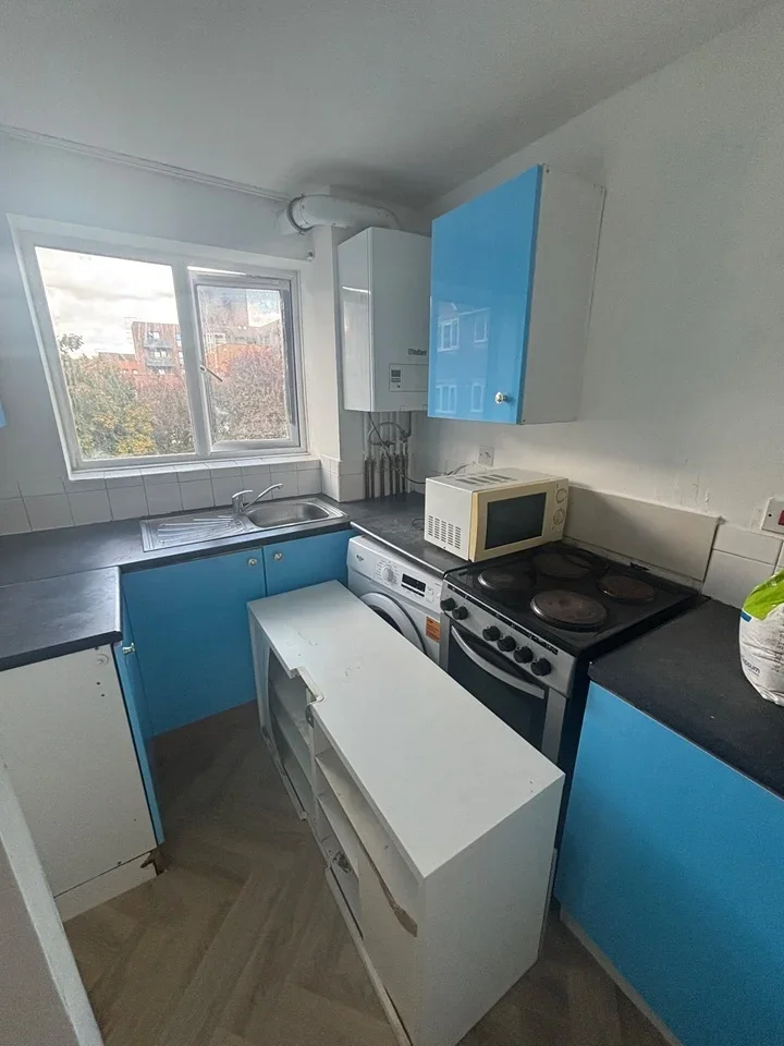 Flat Wigston Close in Greater London