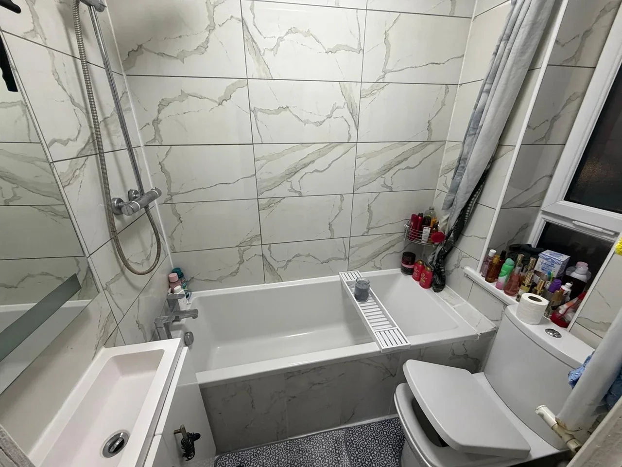 Room Weston Street in Greater London