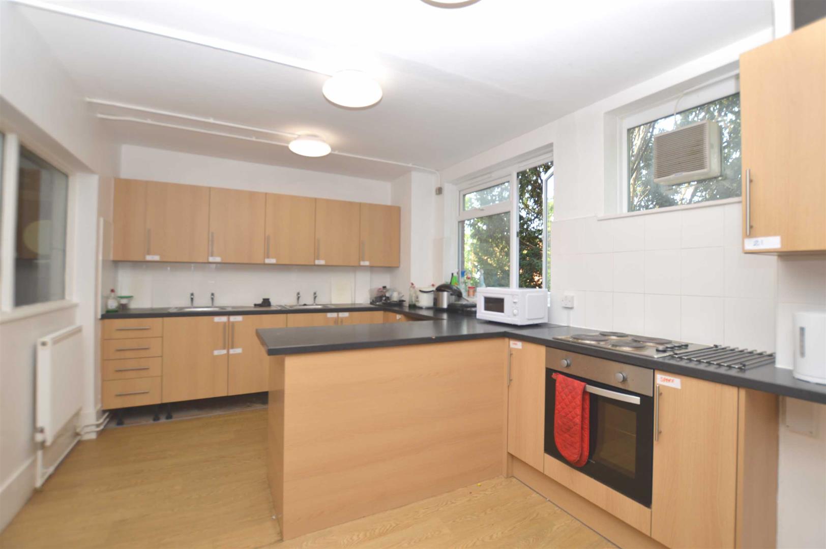 Room Redlands Road in Reading