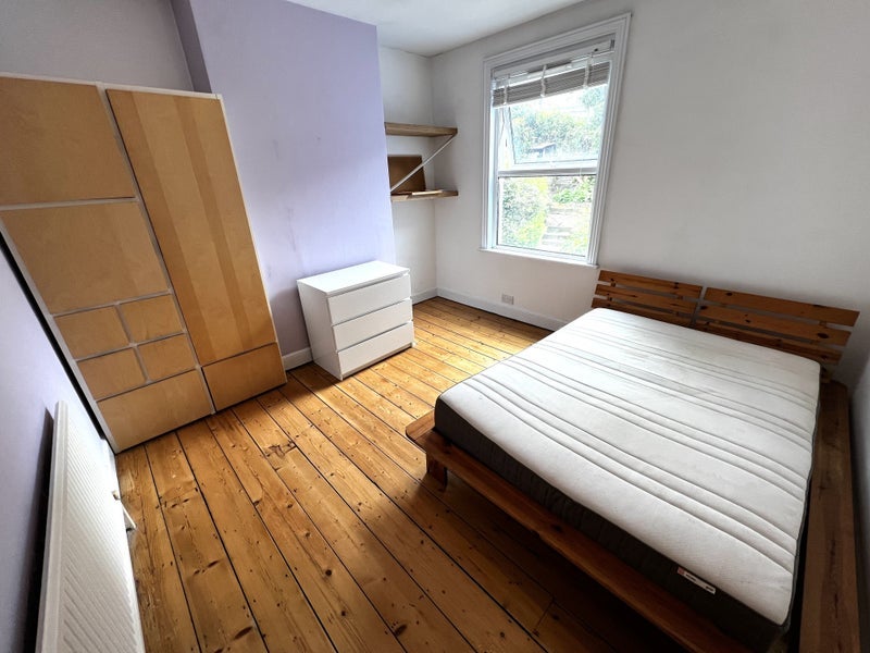 Room Fraser Street in Bristol