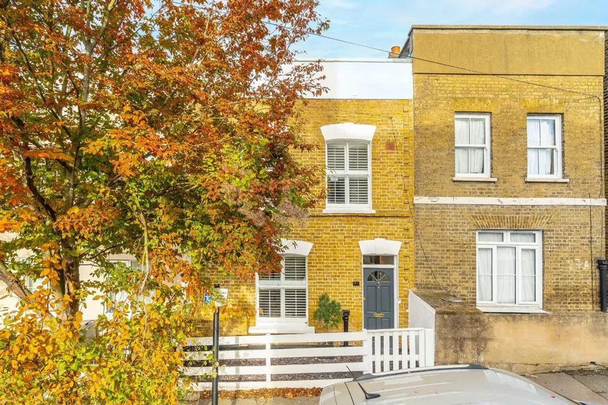 House Birkbeck Hill in Greater London