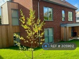 House Rosebarn Avenue in Exeter