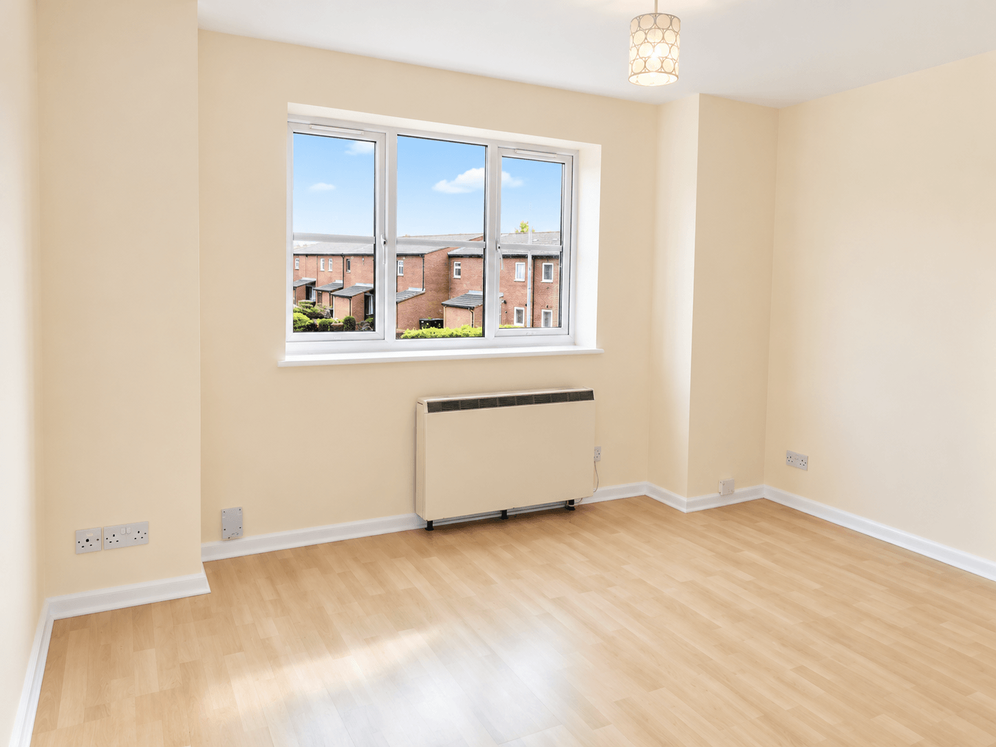 Flat Anderton Road in Coventry