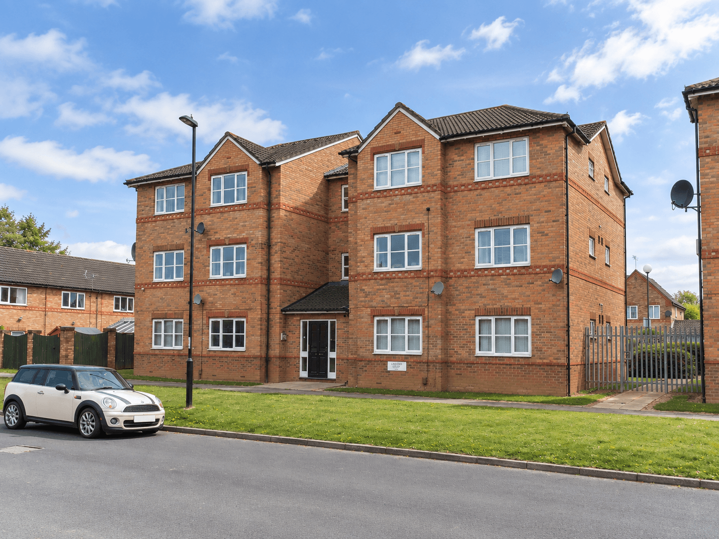 Flat Anderton Road in Coventry