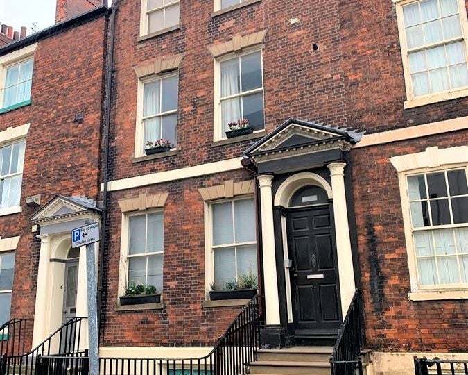 Flat Jarratt Street in Hull